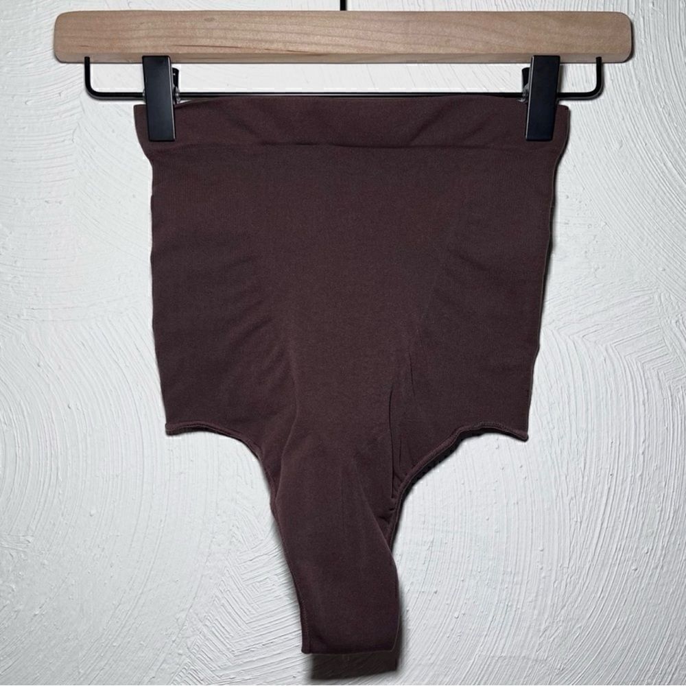 SKIMS Seamless Sculpt High-Waisted Thong in Cocoa